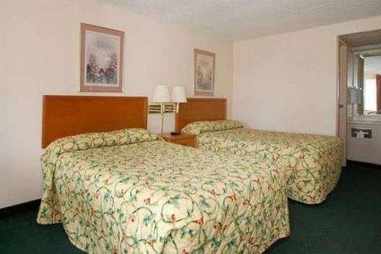 Knights Inn Elyria Kültér fotó